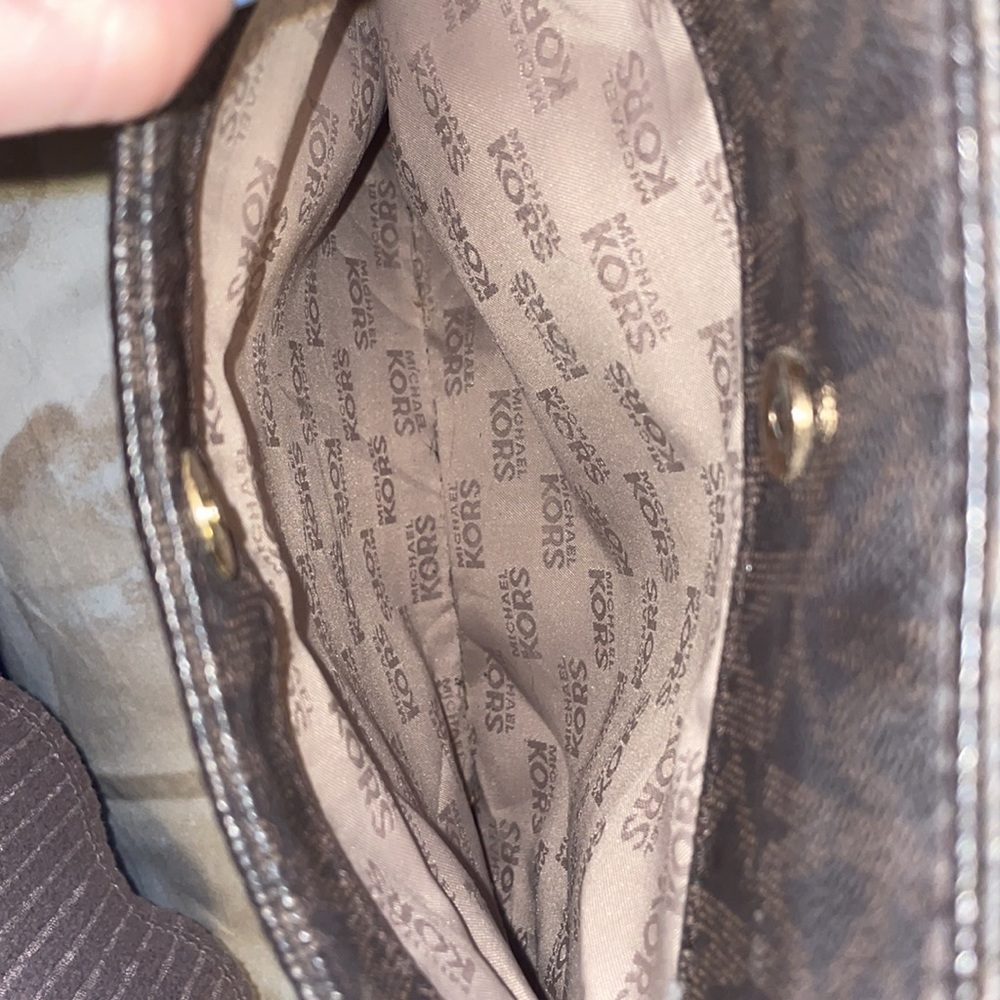 Michael Kors Crossbody Purse and Wallet - Picture 6 of 16